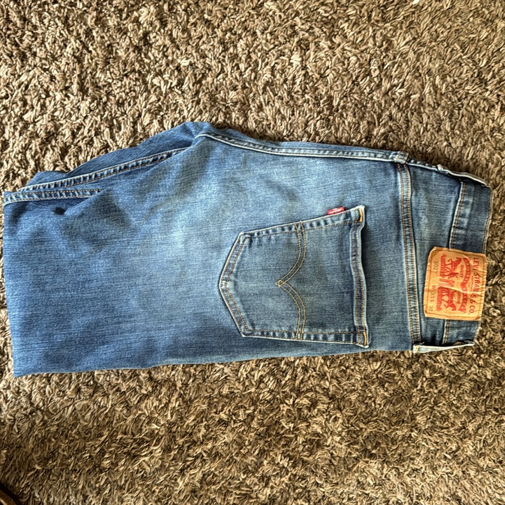 Levi’s 502 Jeans